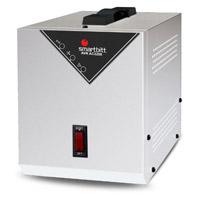Esta es la imagen de regulador de voltaje smartbitt  sbavrc2000  2000va/1200w 1 contacto para linea blanca y aplicaciones con motor ca